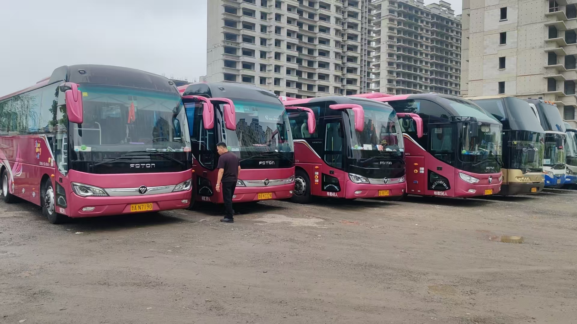 众悦汽车服务公司汽车展示图