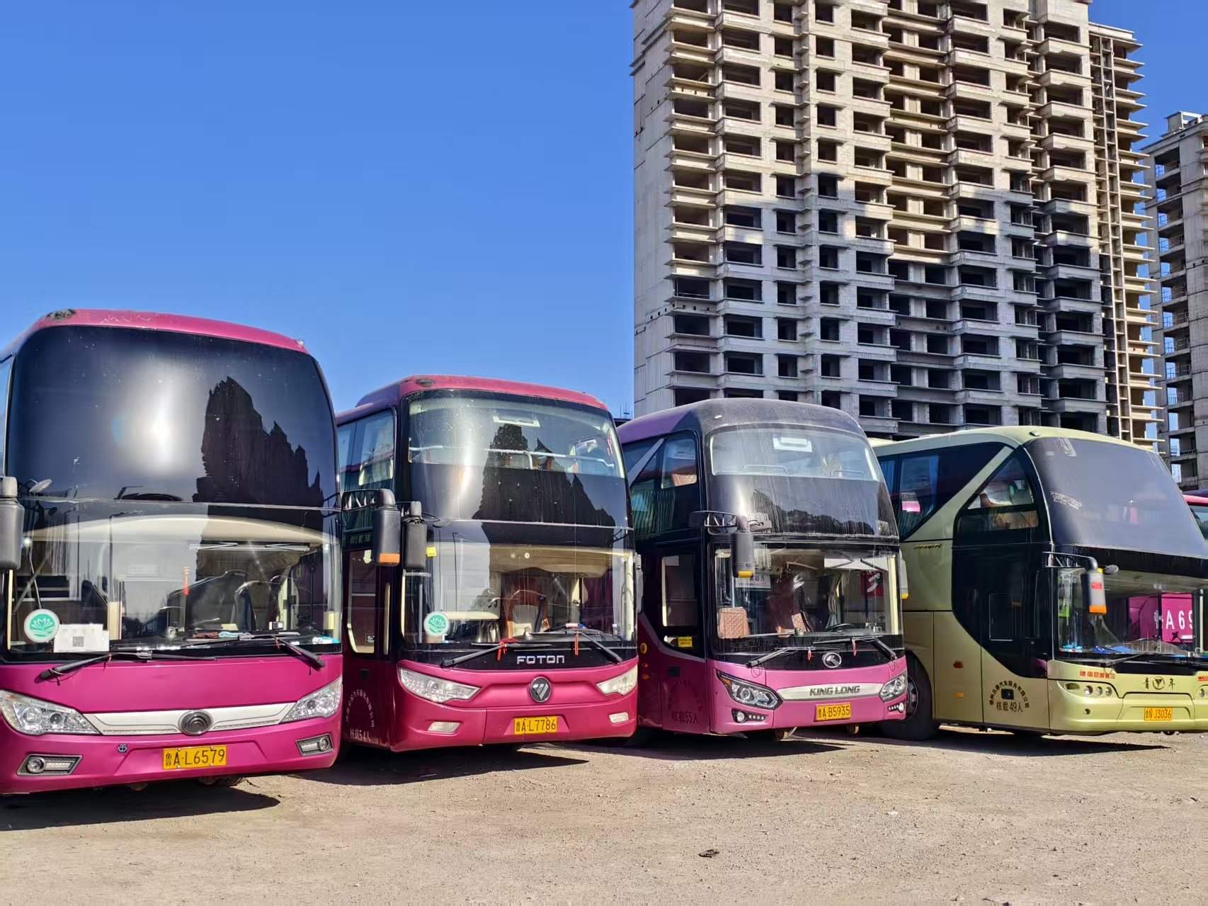 众悦汽车服务公司汽车展示图