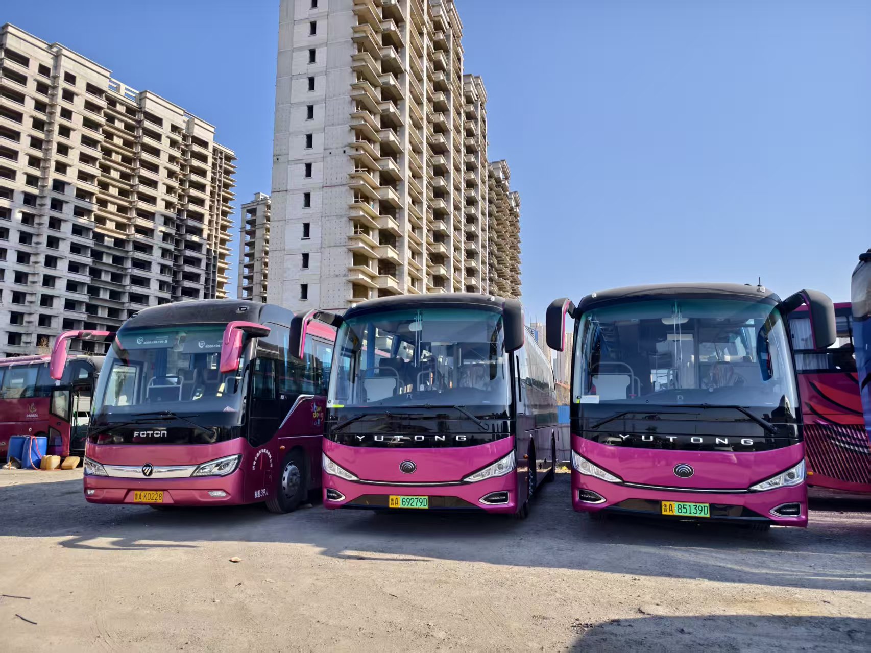 众悦汽车服务公司汽车展示图 众悦汽车服务公司汽车展示图